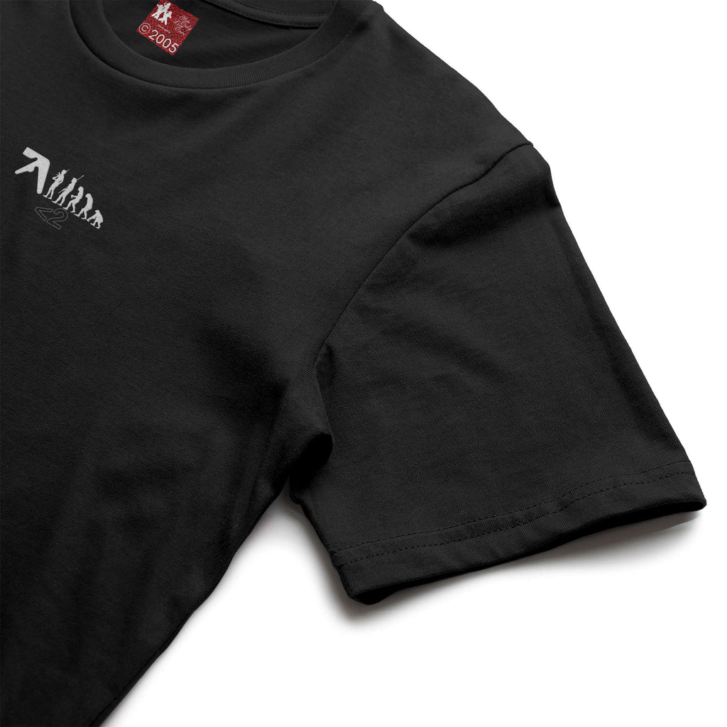 embroidery APHEX TWIN <2 TEE